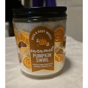 Bath & Body Works Caramel Pumpkin Swirl 1-Wick 7 Oz . Scented Candle